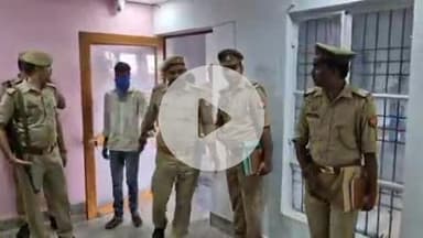 तुलसीपुर: तुलसीपुर पुलिस ने चमरबोझिया से चोरी करने वाले 2 अभियुक्तों को किया गिरफ्तार, बरामद हुईं 2 बाइक, 8 मोबाइल और जेवरात