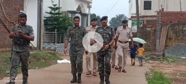 बूरमू: मुहर्रम पर्व को लेकर बुढ़मू प्रखंड में डीएसपी के नेतृत्व में किया गया फ्लैग मार्च!