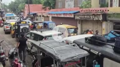 मथुरा: जंक्शन के प्रमुख मार्ग पर आए दिन लगने वाले जाम से यात्री परेशान