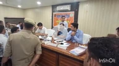 संभल: तहसील सम्भल में जिलाधिकारी एवं पुलिस अधीक्षक की अध्यक्षता में आयोजित हुआ संपूर्ण समाधान दिवस, फरियादी फरियाद लेकर पहुंचे