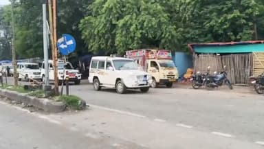 बगोदर: बगोदर बाजार में मुहर्रम को लेकर प्रशासन सतर्क, फ्लैग मार्च निकाला गया