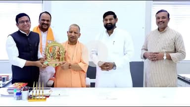 भदोही: भदोही के जनप्रतिनिधियों ने मुख्यमंत्री से मुलाकात कर विकास घोषणाओं पर जताया आभार