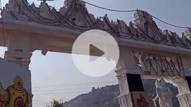 మహబూబ్ నగర్ అర్బన్: ఆషాడ మాస తొలి ఏకాదశి రేపు సందర్భంగా మన్నెంకొండ దేవస్థానంలో భక్తుల కోసం ప్రత్యేక ఏర్పాట్లు చేసిన ఆలయ కమిటీ నిర్వాహకులు