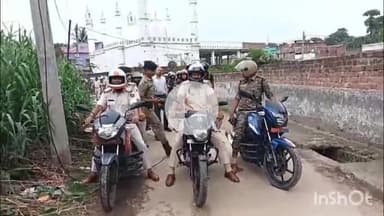 हिसुआ: मोहर्रम पर्व को लेकर हिसुआ में निकला फ्लैग मार्च, जुलूस में हथियार लेकर निकलने वालों पर होगी कार्रवाई