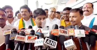 तानसेन: खराब सड़कों पर प्रियंका गांधी के टारगेट को लेकर सिंधिया का बयान आया