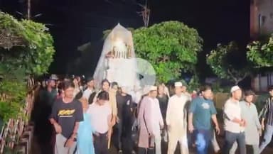 टीकमगढ़: टीकमगढ़ शहर में मोहर्रम के अवसर पर मुस्लिम समाज ने निकाले ताजिये, चाक-चौबंद रही सुरक्षा व्यवस्था