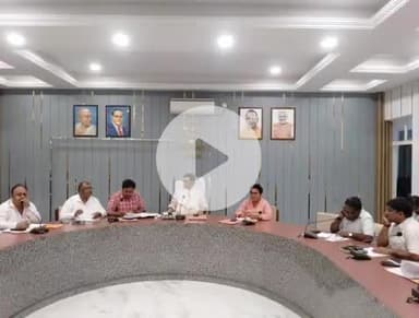 कलीनगर: वन महोत्सव के तहत पीलीभीत में लगाए जाएंगे 39 लाख 50 हजार 200 पौधे, गांधी सभागार में डीएम ने की समीक्षा