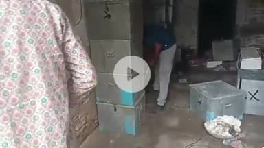 अजमेर: गंज थाना क्षेत्र के जनकपुरी स्थित गोदाम में कोबरा की सूचना से फैली दहशत, रेस्क्यू के दौरान निकला अजगर