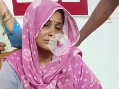 धनौरा: गजरौला के मोहल्ला अंबेडकर नगर में पुराने विवाद के चलते दबंगों ने घर में घुसकर चाकू से किया हमला, महिला की हालत गंभीर