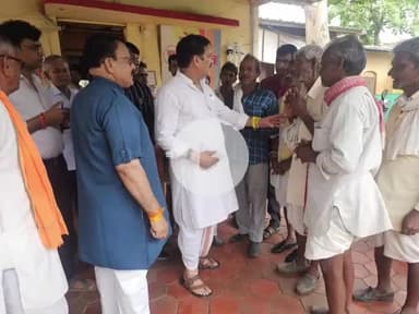 सारंगपुर: सारंगपुर में राज्यमंत्री ने धोती कुर्ता पहनकर जनता दरबार में सुनी समस्याएं, उम्मीदों पर खरा उतरने का दिया आश्वासन
