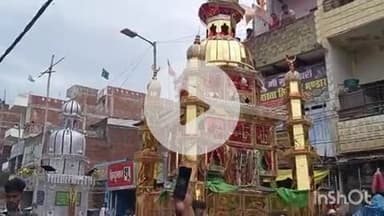 भभुआ: मोहर्रम पर्व के अवसर पर निकाली गई ताजिया, एकता चौक पर हजारों की संख्या में जुटे लोग