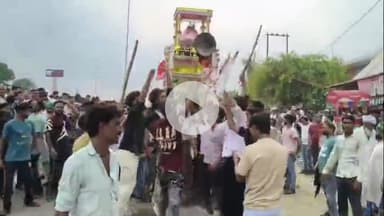 अमरोहा: डिडौली के गांव पतेई खालसा में निकला दस मोहर्रम का जुलूस, गूंजी या हुसैन की सदाएं