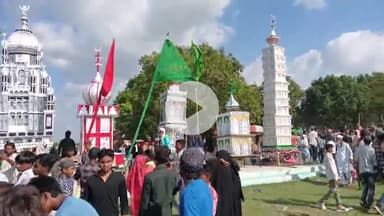 सुल्तानपुर: सुल्तानपुर के कई गांव से उठे मोहर्रम के ताजिए पहुंचे कर्बला, अकीदतमंदों ने किया मातम