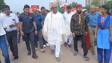 लाडपुरा: यातायात नियमों का पालन हमारा नागरिक कर्तव्य: मंत्री मदन दिलावर ने बरड़ा बस्ती से रैली निकालकर जानकारी दी