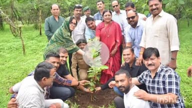 धार: भारतीय जनसंघ के संस्थापक डॉ. श्यामाप्रसाद मुखर्जी की जयंती पर हुआ पौधरोपण