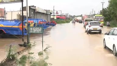 ऊना: जिला ऊना में मूसलाधार बारिश से उत्पन्न संकट में फायर ब्रिगेड ने 45 कामगारों का किया सफल रेस्क्यू