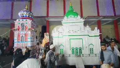 टीकमगढ़: मुहर्रम पर शहर में मुस्लिम समाज द्वारा निकाले गए ताजिए, पुलिस की रही चाक-चौबंद व्यवस्था