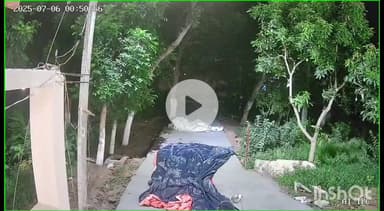 संपतचक: पचरुखिया थाना क्षेत्र के ऐनियो गांव से बुलेट की चोरी, सीसीटीवी फुटेज आया सामने