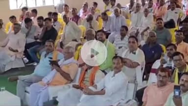 बक्सर: बक्सर के नगर भवन में सनातन महासम्मेलन का आयोजन