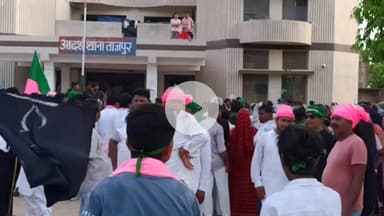 ताजपुर: ताजपुर में शांतिपूर्ण माहौल में मोहर्रम पर्व हुआ संपन्न, थाना अध्यक्ष और इंस्पेक्टर रहे सतर्क