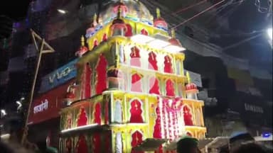 कन्नौज: नौंवी मोहर्रम पर कन्नौज में निकाला गया चांदी का ताजिया, लोगों के बीच बना चर्चा का विषय