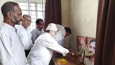 लोहरदगा: BJP जिला कार्यालय में डॉ. श्यामा प्रसाद मुखर्जी की जयंती मनाई गई, राष्ट्रवाद के सिद्धांतों को किया याद