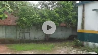 मऊरानीपुर: भटपुरा के फूलपुरा में भारी बारिश ने विकास की पोल खोली, सड़क न होने से गांव में किसान पंचायत आयोजित, विरोध प्रदर्शन