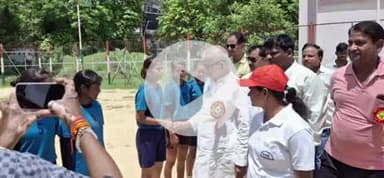 सुल्तानपुर: सुल्तानपुर में जनपदीय खेल प्रतियोगिता का आगाज बालिका हैंडबॉल से हुआ, उद्घाटन एमएलसी शैलेंद्र प्रताप सिंह ने किया