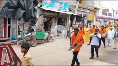 वैर: गायत्री शक्तिपीठ वैर पर पावन प्रज्ञा पुराण कथा का आयोजन, प्रथम दिवस निकाली गई कलश यात्रा