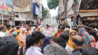 बेगूसराय: बेगूसराय के डुमरी गांव में प्रेम प्रसंग में युवक की पिटाई से मौत, लोगों का हंगामा