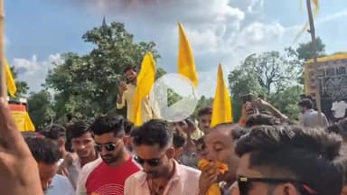 अहीर रेजिमेंट की मुहिम लगातार बढ़ती जा रही है,देश प्रदेश के यादव अहीर समाज के हर गांव में अहीर रेजिमेंट का बोर्ड स्थापित होना चाहिए !!

आज टीकमगढ़ जिला के बल्देवगढ़ के अन्तर्गत आने वाला ढूढयान खेरा गांव में समाज के साथियों के साथ समाज के यु