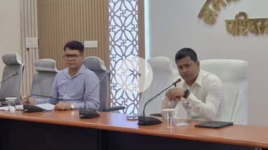 बेतिया: समाहरणालय सभागार में जिला पदाधिकारी की अध्यक्षता में सोमवारीय बैठक संपन्न, कई निर्देश जारी