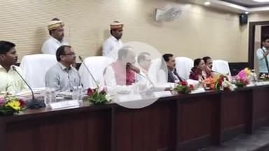 उत्तर प्रदेश विधान परिषद की विशेषाधिकार समिति की बैठक सर्किट हाउस में आयोजित की गई