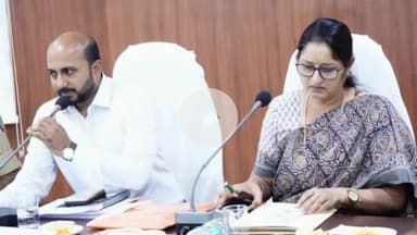 कोडरमा: समाहरणालय में जिला विकास समन्वय एवं निगरानी समिति की बैठक में केंद्रीय मंत्री ने दिए कई निर्देश