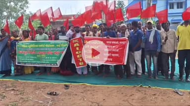 लोहरदगा: लोहरदगा समाहरणालय मैदान में सफाईकर्मियों की बैठक, 9 जुलाई को लोहरदगा नगर परिषद क्षेत्र में कर्मचारी हड़ताल पर रहेंगे