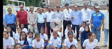 बेगूसराय: गांधी स्टेडियम में प्रखंडस्तरीय मशाल खेल प्रतियोगिता आयोजित, जिला शिक्षा पदाधिकारी ने किया उद्घाटन