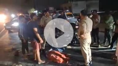 झांसी: झांसी-शिवपुरी हाईवे पर सुजवाहा तिराहे के पास भंडारे में जा रहे बाइक सवार दो दोस्तों को ट्रक ने मारी टक्कर, एक की हुई मौत