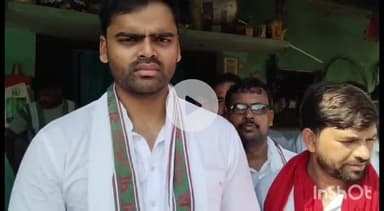 कुंडा: प्रतापगढ़: नदी के गड्ढे में डूबकर 4 बच्चियों की मौत के बाद जलालपुर डिहवा पहुंचे सांसद ने जताई संवेदना, आर्थिक मदद का दिया भरोसा