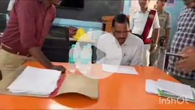 बरौली: डीएम ने बरौली प्रखंड कार्यालय में मतदाता सूची पुनरीक्षण कार्य का किया निरीक्षण, दिए निर्देश