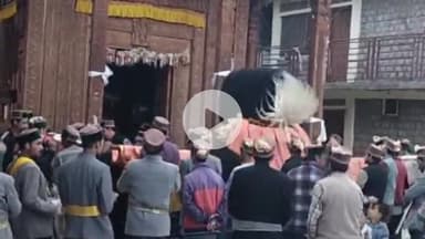 मोरंग: ज़िले के रिब्बा गाँव के देवता कासुराजस ने किन्नौर कैलाश यात्रा रोकने के दिए आदेश, देव समाज की होगी बैठक