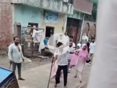 धनौरा: गजरौला के गांव सुनपुरा कला में जमीनी विवाद के चलते 2 पक्षों में जमकर हुई मारपीट, घटना का लाइव वीडियो हुआ वायरल