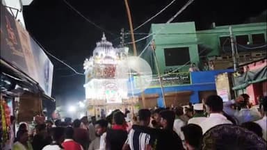 कन्नौज: कन्नौज जिलेभर में देर रात उठाए गए ताजिये, जुलूस के साथ कर्बला पहुंचकर हुए सुपुर्दे खाक