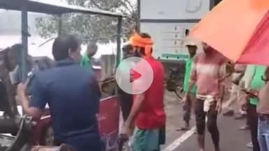 कांके: हरमू चौक के पास रांची नगर निगम ने चलाया अतिक्रमण हटाओ अभियान