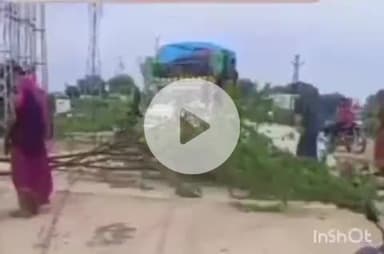 मांगरौल: सीसवाली कस्बे के मदारपुरा मोहल्ले में पानी की निकासी और पेयजल समस्या को लेकर महिलाओं ने सड़क पर लगाया जाम