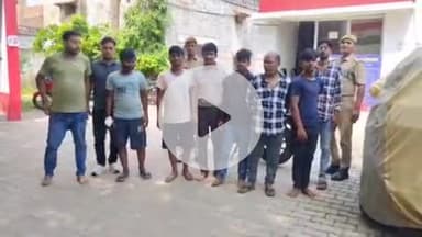 फिरोज़ाबाद: थाना दक्षिण पुलिस की अंधाधुंध कार्रवाई में झगड़ा कर रहे 9 लोगों को दबोचा गया, एक एवेंजर बाइक की गई ज़ब्त