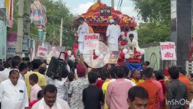 नवादा: गोवर्धन मंदिर में पूजा-पाठ के बाद नवादा इस्कॉन द्वारा निकाली गई भगवान जगन्ननाथ की रथ यात्रा