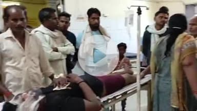 सीतापुर: छेलेरिया ग्राम पंचायत के पास तेज रफ्तार अज्ञात वाहन ने एक मोटरसाइकिल को मारी जोरदार टक्कर, दो लोग घायल