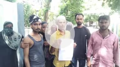 सुल्तानपुर: तीन दिन से पीड़िता थाने का चक्कर लगा रही है, प्राथमिकी नहीं लिखी गई, पीड़ित परिवार ने एसपी से न्याय की गुहार लगाई