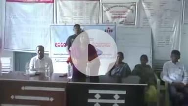 జడ్చర్ల: మహిళలు ఆర్థికాభివృద్ధి సాధనకు ప్రభుత్వం కల్పిస్తున్న అవకాశాలను సద్వినియోగం  చేసుకోవాలని జిల్లా కలెక్టర్ విజయేందిర బోయి