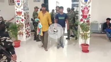 गुमला: डुमरी थाना क्षेत्र से जेजेएमपी के दो नक्सली पिस्टल, मैगजीन व जिंदा गोली के साथ गिरफ्तार, भेजे गए जेल